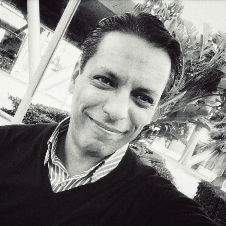 Jacob Levys — Autor y orientador biomédico