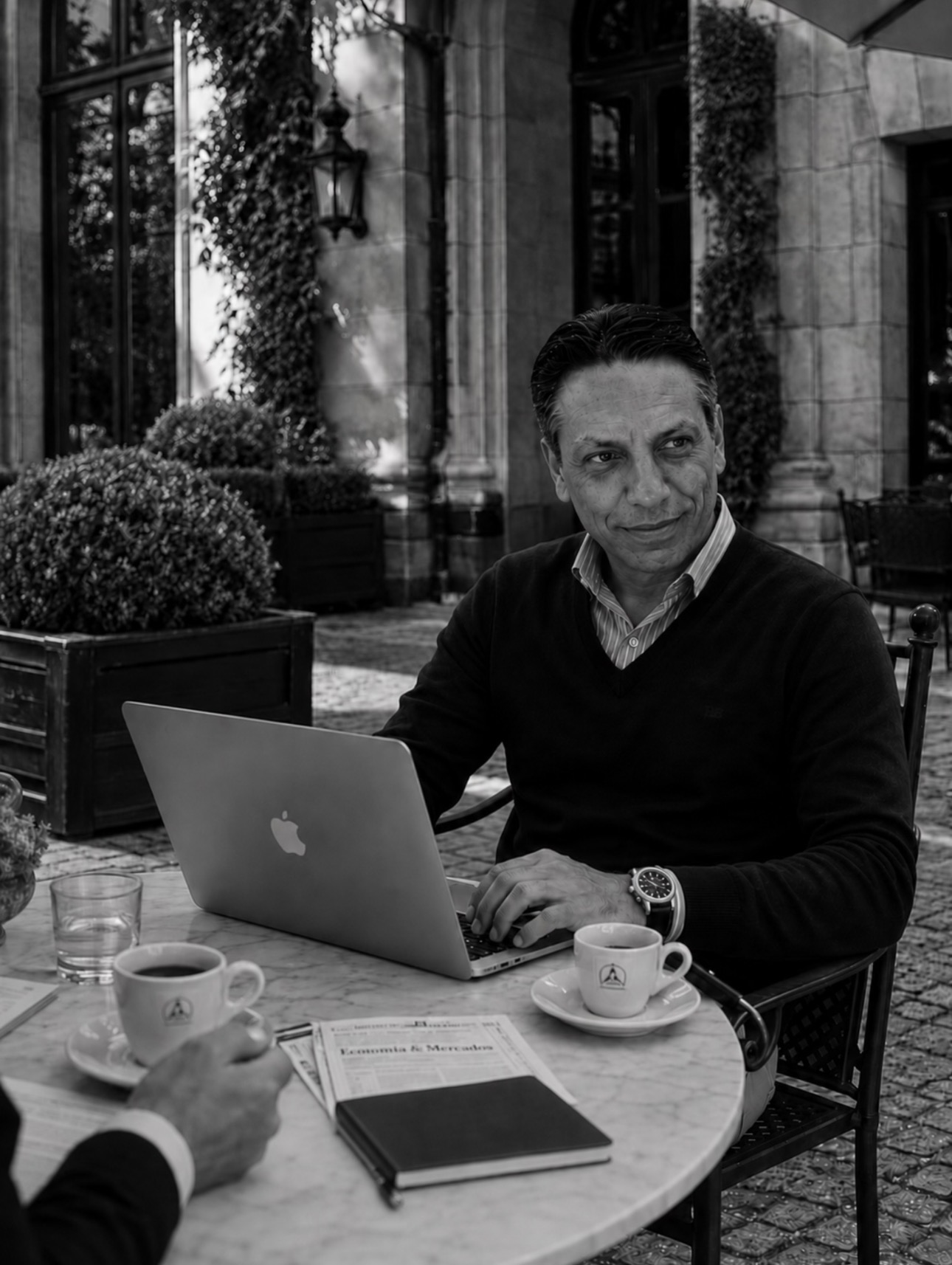 Jacob Levys — Autor y orientador biomédico